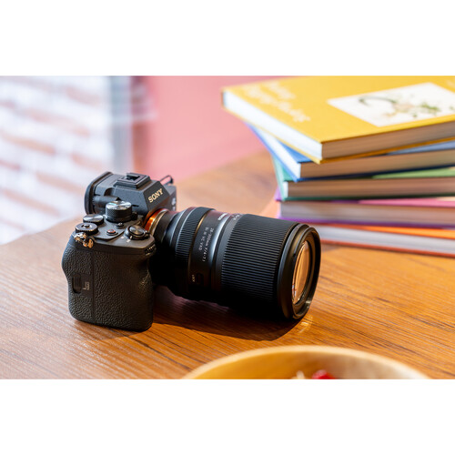 Tamron 28-300mm f/4-7.1 Di III VC VXD za Sony E - 5